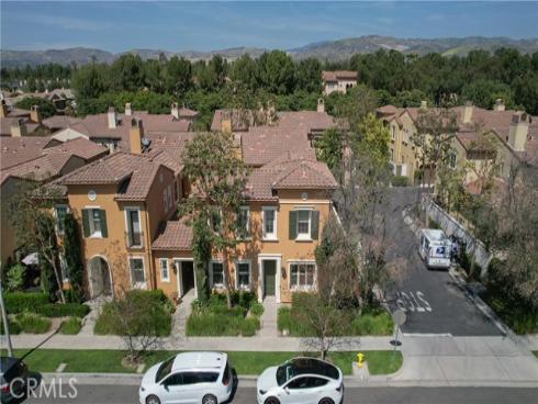 89 Chantilly , Irvine, CA