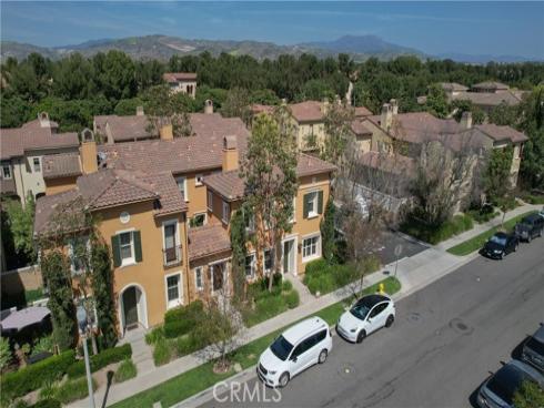 89 Chantilly , Irvine, CA