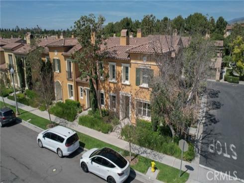 89 Chantilly , Irvine, CA