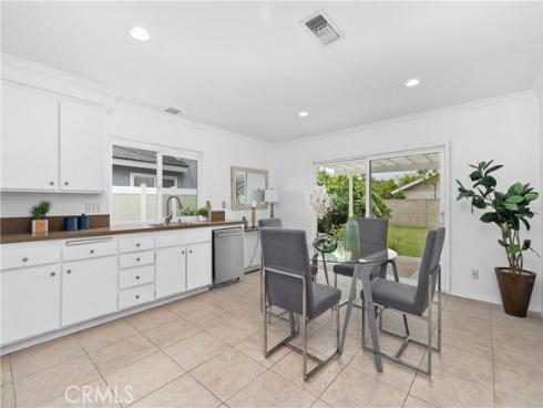 4562 Lockhaven Circle, Irvine, CA