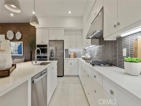 571 Mulligan , Irvine, CA