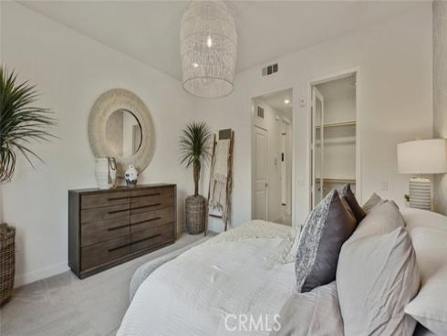 571 Mulligan , Irvine, CA