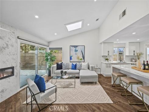 6 Crockett , Irvine, CA