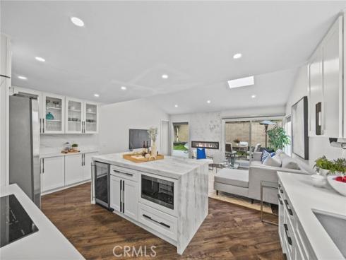 6 Crockett , Irvine, CA