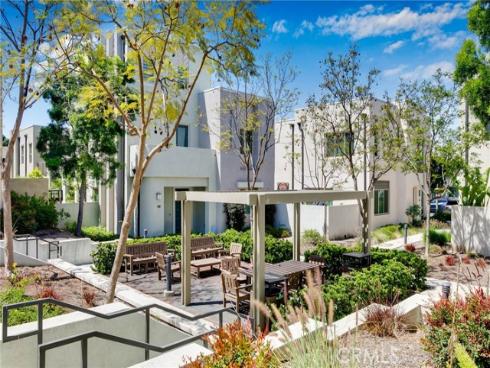 105 Catalyst , Irvine, CA