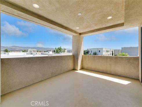 105 Catalyst , Irvine, CA