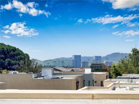 105 Catalyst , Irvine, CA