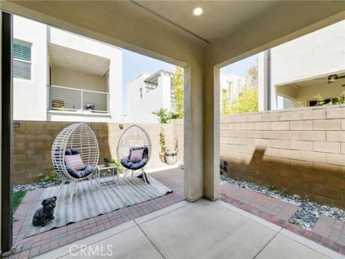 105 Catalyst , Irvine, CA