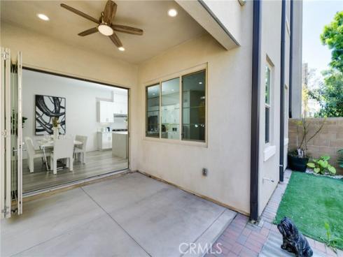 105 Catalyst , Irvine, CA