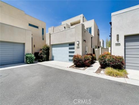 105 Catalyst , Irvine, CA