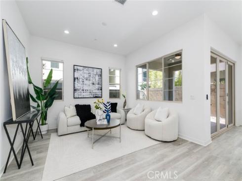 105 Catalyst , Irvine, CA