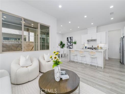 105 Catalyst , Irvine, CA