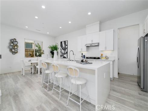 105 Catalyst , Irvine, CA