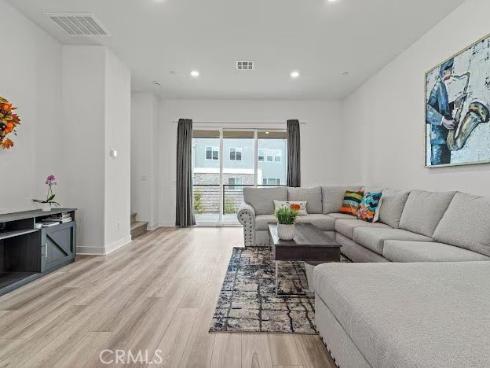 352 Tank , Irvine, CA