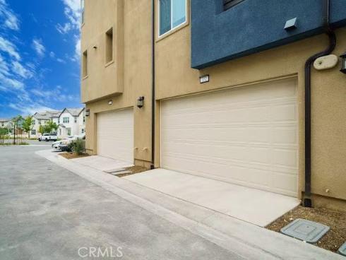 352 Tank , Irvine, CA