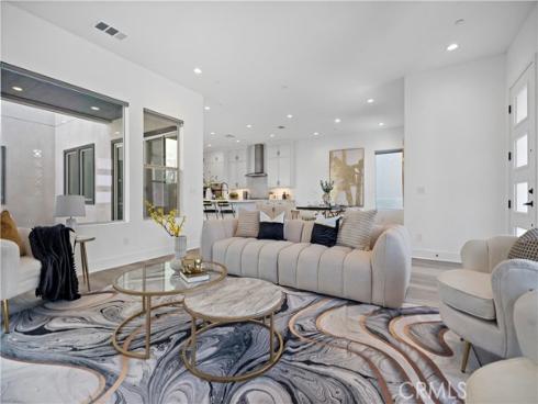 346 Baluster , Irvine, CA