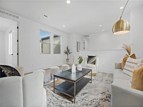 346 Baluster , Irvine, CA