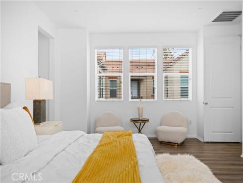 145 Mongoose , Irvine, CA