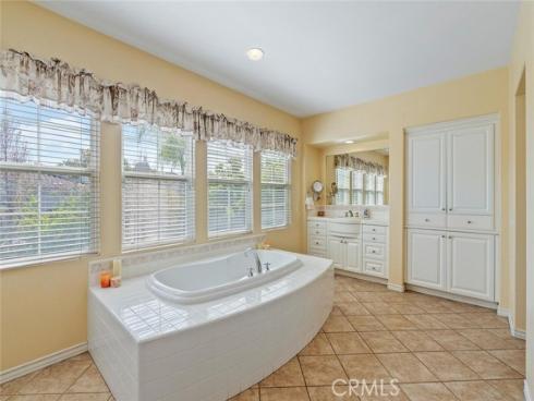 28  Malibu  , Irvine, CA