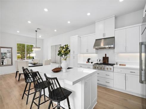 113 Bosal , Irvine, CA