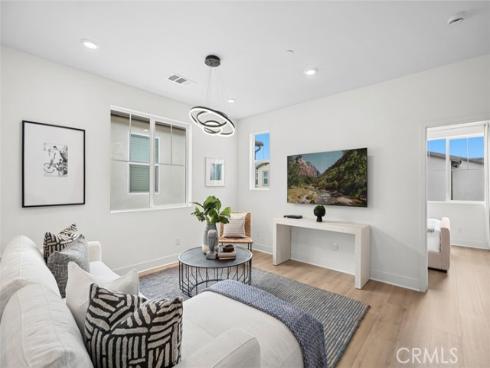 113 Bosal , Irvine, CA