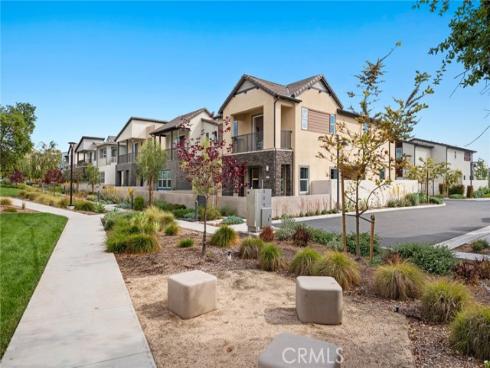 113 Bosal , Irvine, CA