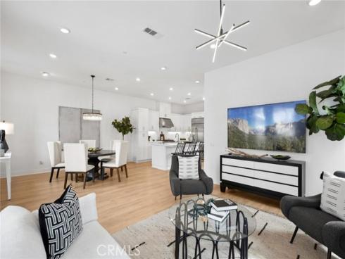 113 Bosal , Irvine, CA