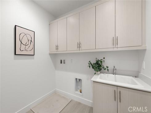 215 Sutters Mill , Irvine, CA