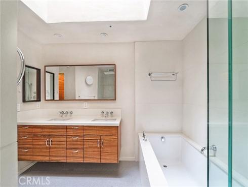 2253  Martin  402 , Irvine, CA