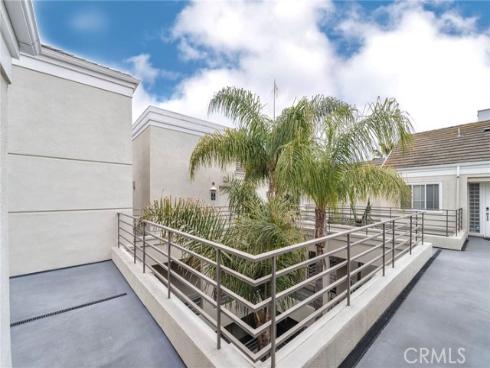 2253  Martin  402 , Irvine, CA