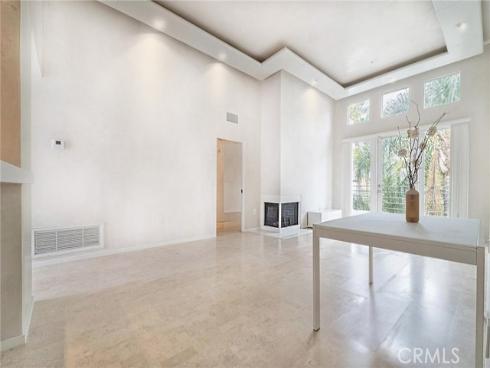 2253  Martin  402 , Irvine, CA