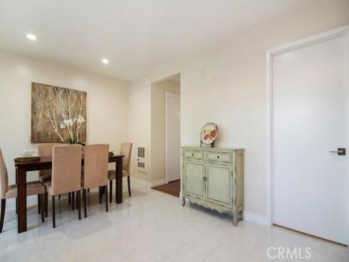 3 Albany 61 , Irvine, CA