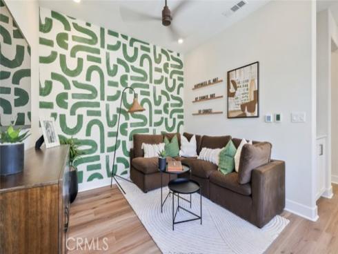 320 Galway , Irvine, CA