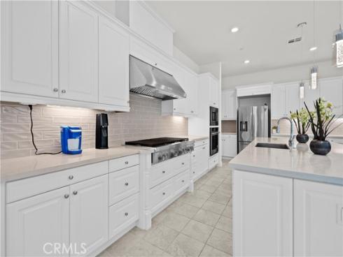 107 Frontier , Irvine, CA