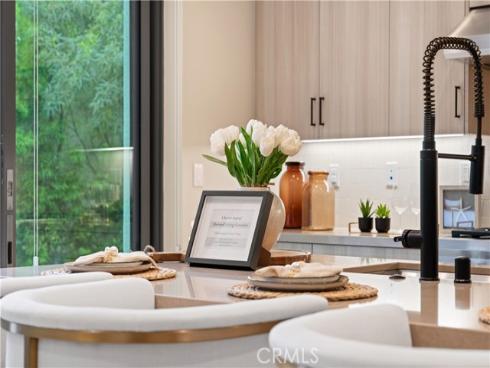 118 Appian , Irvine, CA