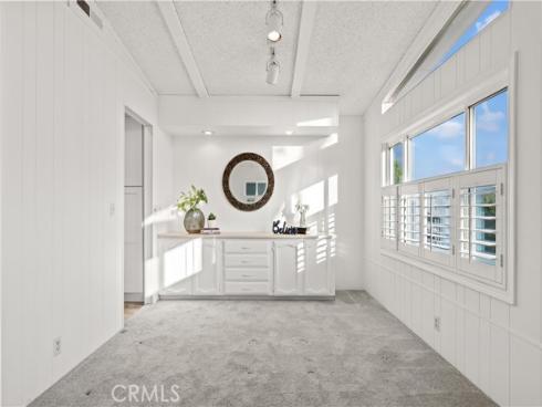 5200 Irvine Blvd Spc 377 , Irvine, CA