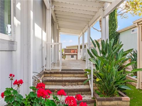 5200 Irvine Blvd Spc 377 , Irvine, CA