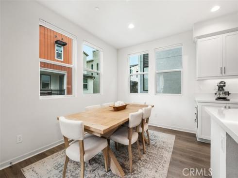 146 Fable , Irvine, CA