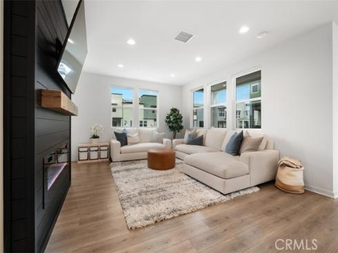 146 Fable , Irvine, CA