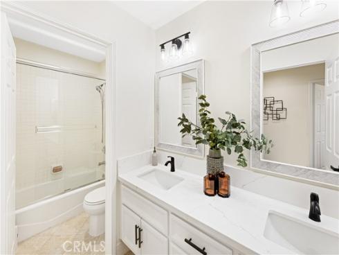 12 Lakefront 1 , Irvine, CA