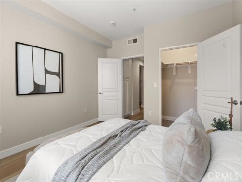 3240  Watermarke   Place, Irvine, CA