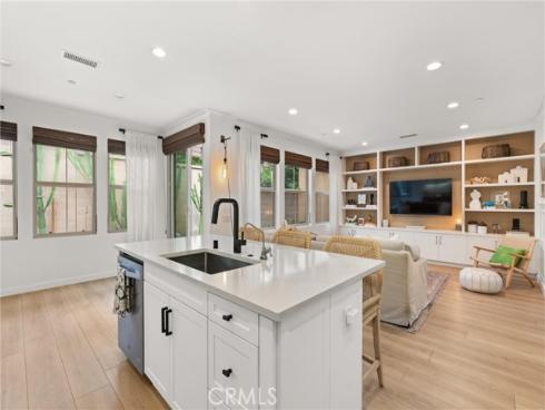 112 Gemstone , Irvine, CA