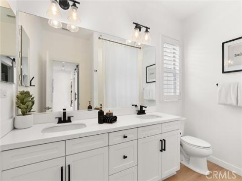 112 Gemstone , Irvine, CA