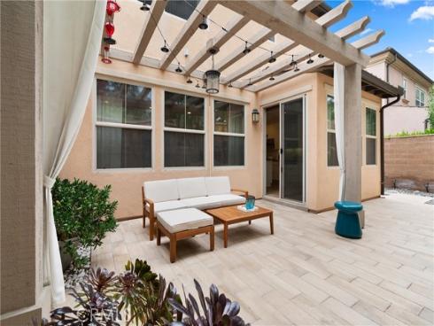 112 Gemstone , Irvine, CA