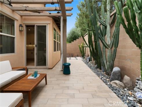 112 Gemstone , Irvine, CA