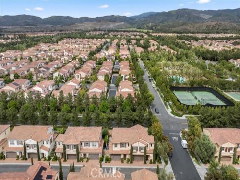 112 Gemstone , Irvine, CA