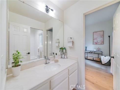 2 Highland 1 , Irvine, CA