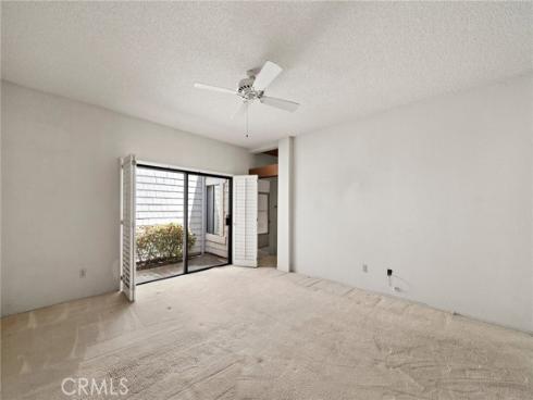 31  Hillgrass  , Irvine, CA