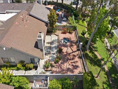 31  Hillgrass  , Irvine, CA