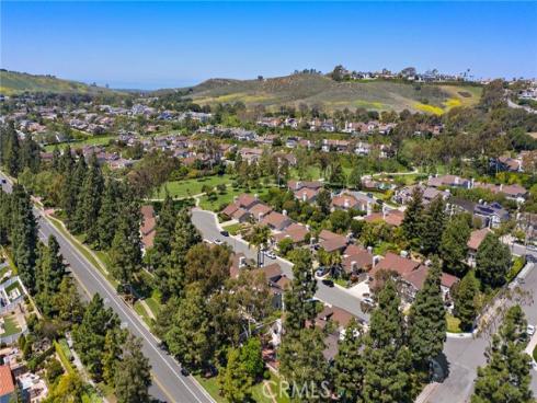 31  Hillgrass  , Irvine, CA